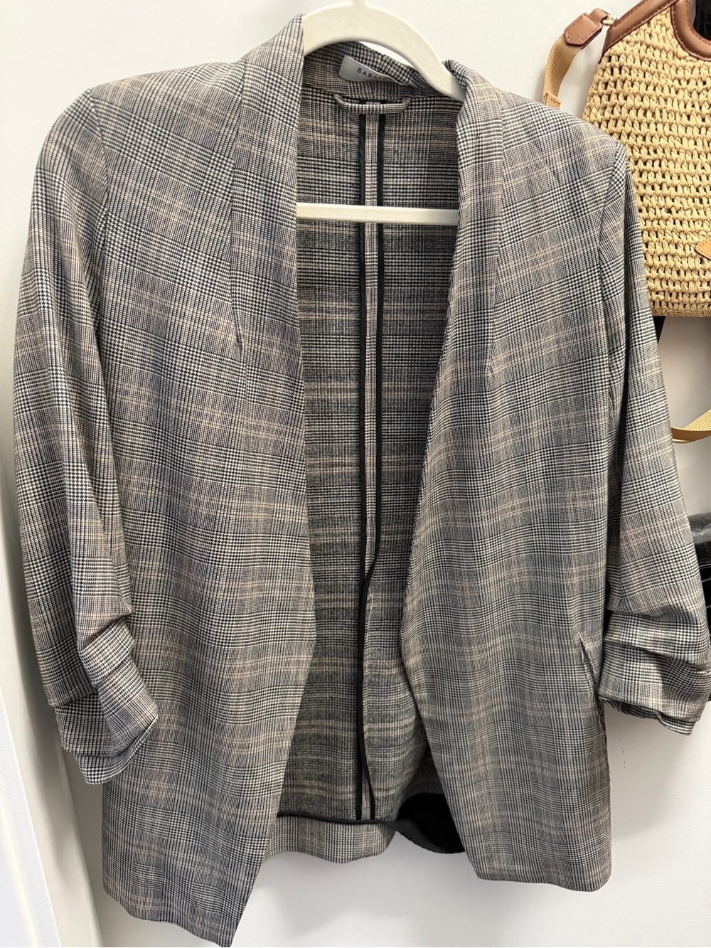 Babaton Cropped sleeve and cropped leg suit